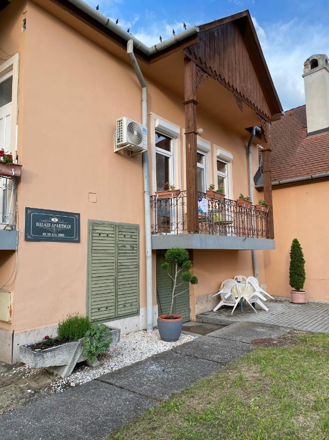 Balazs Apartman Eger Exterior photo