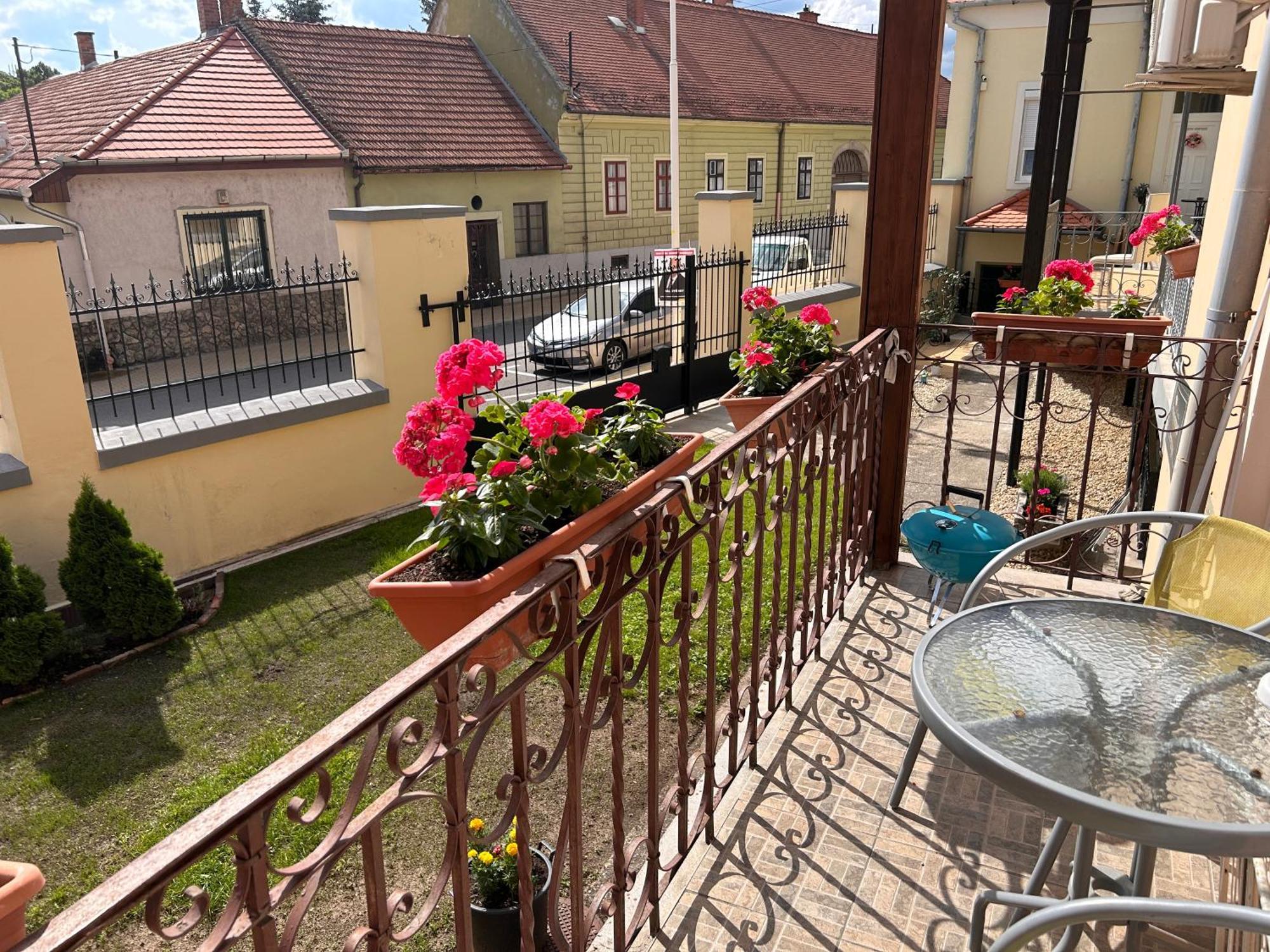 Balazs Apartman Eger Room photo